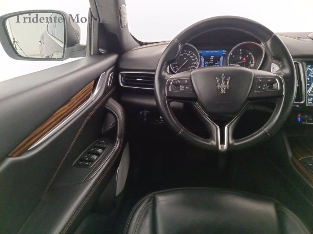 MASERATI Levante 3.0 v6 275cv auto