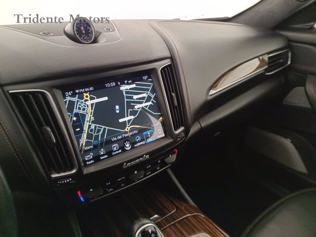 MASERATI Levante 3.0 v6 275cv auto