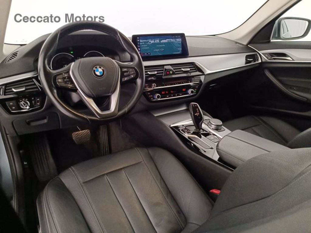 BMW 520d touring xdrive business auto