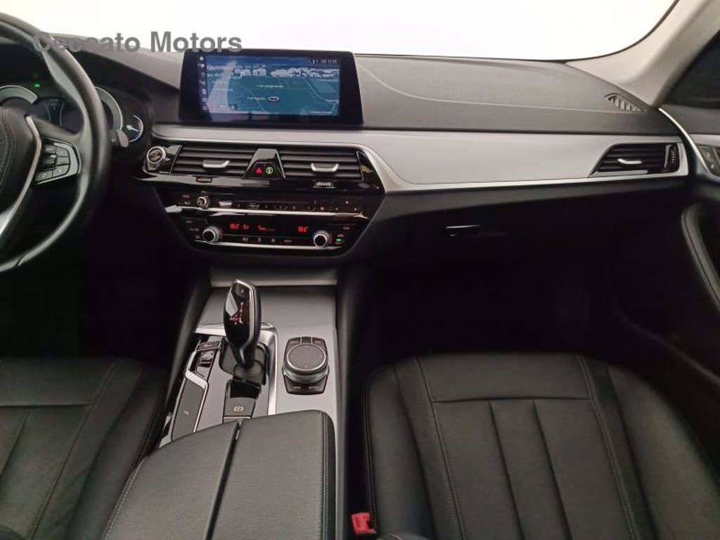 BMW 520d touring xdrive business auto