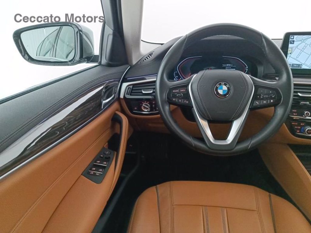 BMW 530d mhev 48v xdrive luxury auto