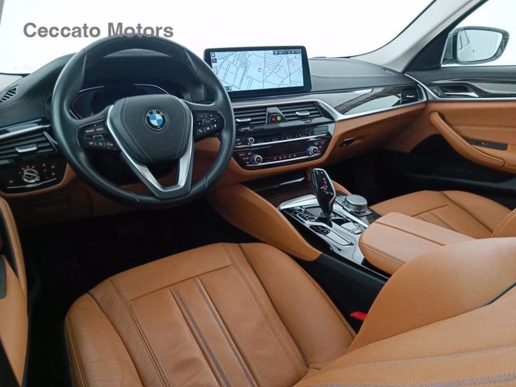 BMW 530d mhev 48v xdrive luxury auto