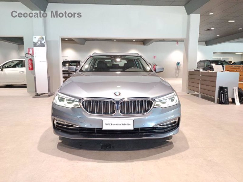 BMW 520d touring mhev 48v xdrive luxury auto