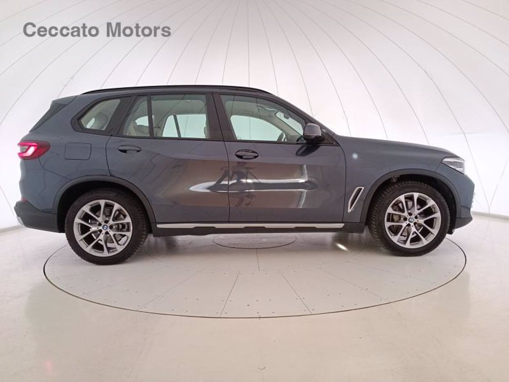 BMW X5 xdrive30d mhev 48v xline auto