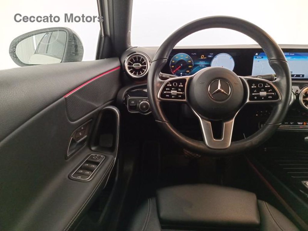 MERCEDES A 180 d sport auto