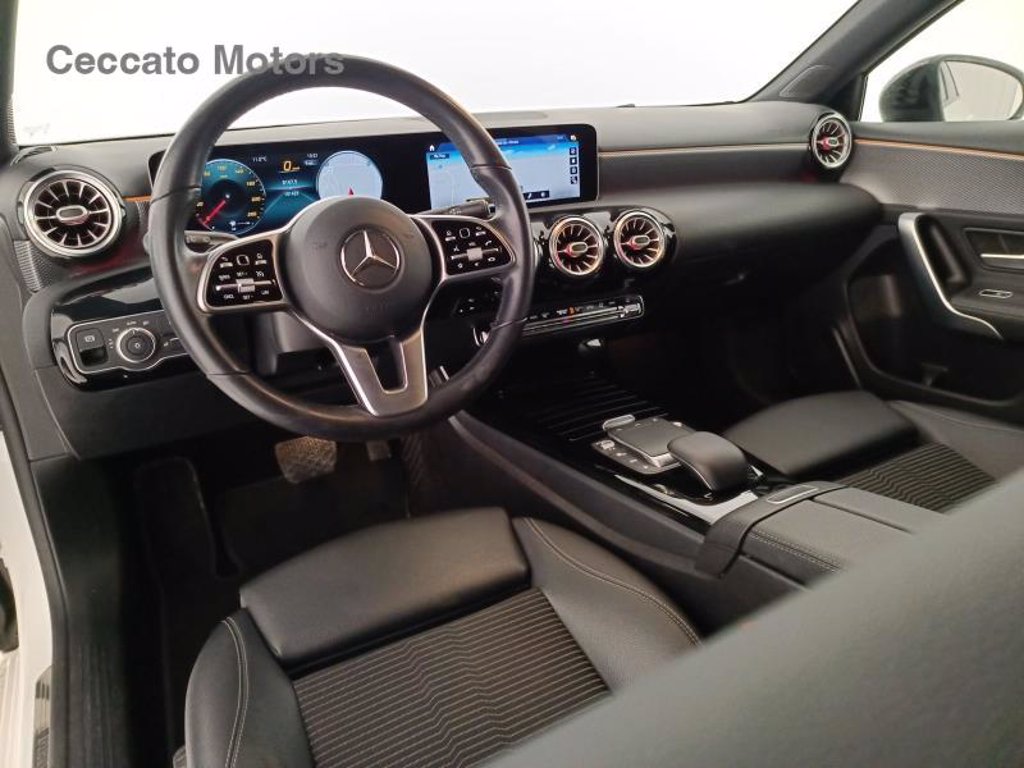 MERCEDES A 180 d sport auto