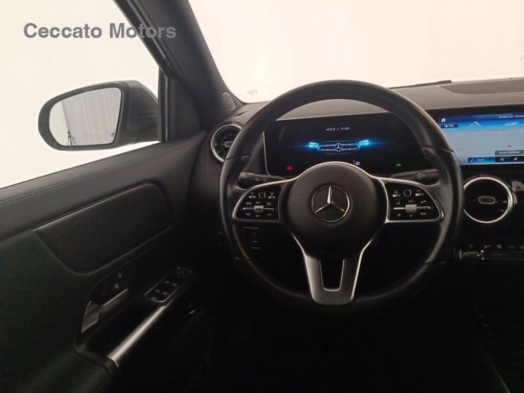 MERCEDES Gla 200 d sport auto