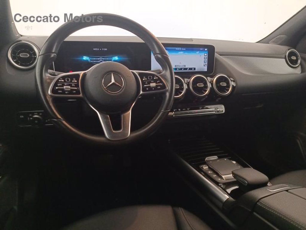 MERCEDES Gla 200 d sport auto