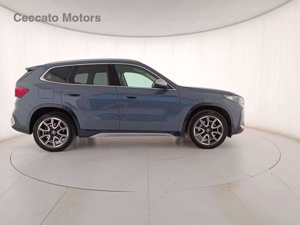 BMW X1 xdrive23i mhev 48v x-line auto